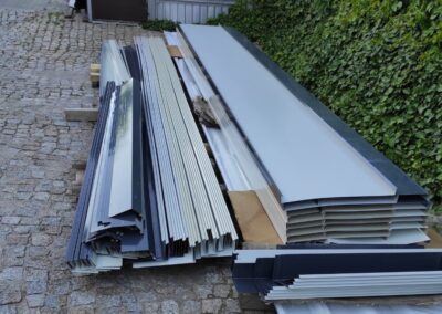 obróbki blacharskie na wykończenie dachu blachaexpress wiatrownica kalenica pas nadrynnowy i wiele innych